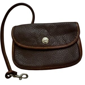 Vintage Dooney & Bourke Burgundy Pebble Leather Bag insert with gold clasp.